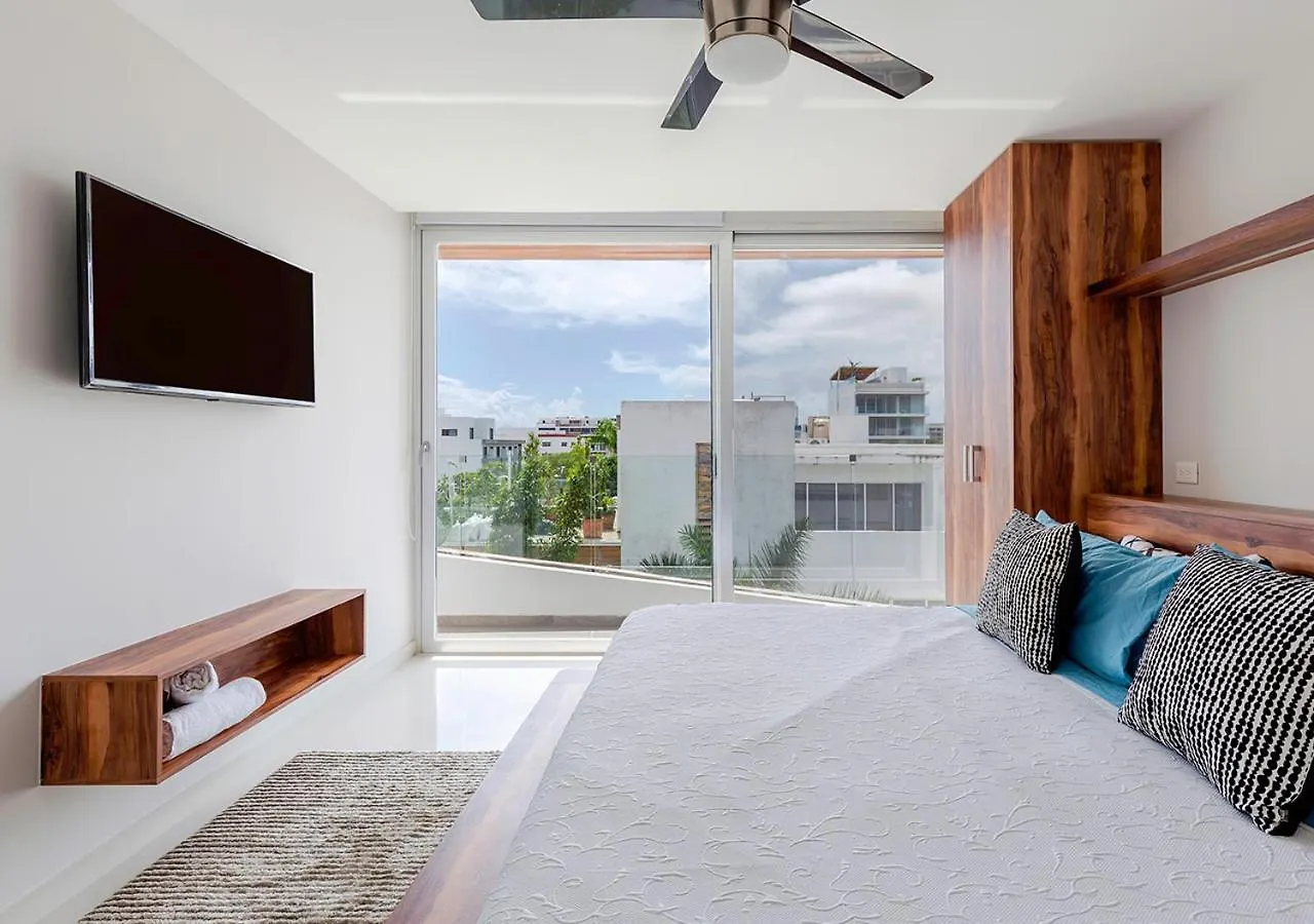 Excepcional 2Br Condo Rooftop Pool, Steps To 5Th Dk Playa del Carmen Apartment